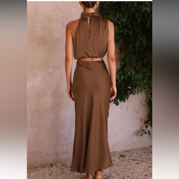 Brown Mock Neck Cocktail Dress - Picture 4 of 4